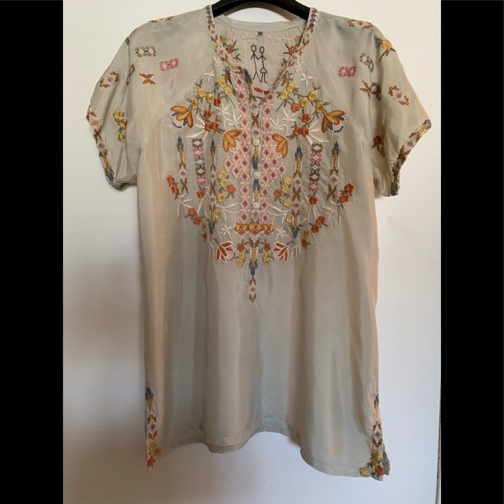 JohnnyWas Primavera Embroidered Tunic Top. S